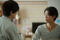 白洲迅“晴海”、強がる松島聡“千石”へ必死に声を掛ける「カッコ悪いとこ、見せたっていいじゃないですか！」愛にあふれた新感覚ホームドラマが完結＜パパと親父のウチご飯＞