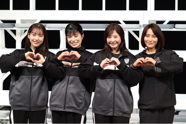 吉高由里子、3年ぶりの舞台出演　方言に苦戦する山口紗弥加に「気を抜いたらはんなりしちゃう(笑)」＜シャイニングな女たち＞