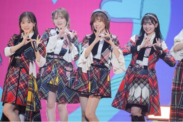 松本伊代がAKB48日本武道館コンサートにサプライズで登場