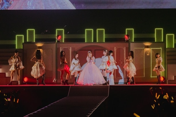 「モーニング娘。'25 コンサートツアー秋 ~Movin' Forward with Hope~ 羽賀朱音・横山玲奈 卒業スペシャル」より