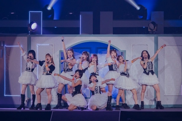 「モーニング娘。'25 コンサートツアー秋 ~Movin' Forward with Hope~ 羽賀朱音・横山玲奈 卒業スペシャル」より