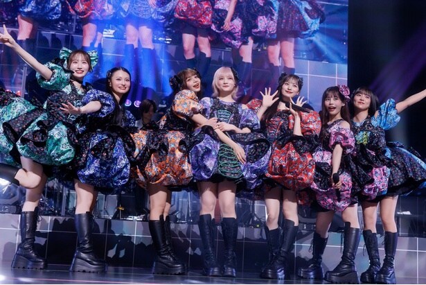 CANDY TUNEが全国ツアー千秋楽で「倍倍FIGHT!」を格闘家・角田信朗とコラボ、日本武道館2DAYS公演も決定