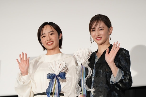 北川景子、森田望智との「第50回報知映画賞」W受賞に感涙「『森田さんと一緒に受賞です』って聞いて泣きそうになりました」