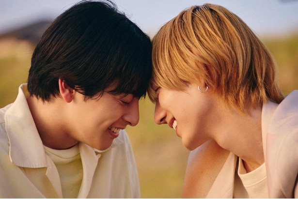 駒木根葵汰“羽山”、新原泰佑“白崎”に香水を贈る様子にキュンキュン「素敵すぎてお手上げ」の声<25時、赤坂で2 最終回>