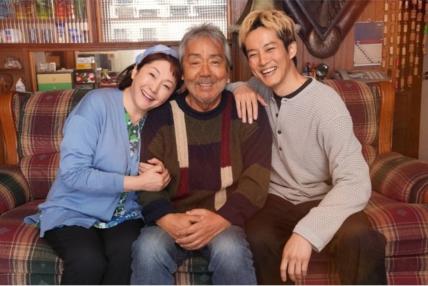 寺尾聰が松坂桃李の役者魂に太鼓判 「父と僕の終わらない歌」Blu-ray特別版収録のスペシャルインタビューなど一部公開