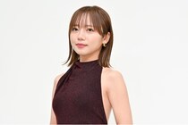 齊藤京子、背中が大きく開いたドレス姿で登場　クリスマスは「毎年、家族と都内のイルミネーションをドライブ」