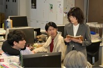 ＜スクープのたまご＞“サングラス男”の正体が判明　奥山葵“日向子”は男の「言えない趣味」の内容に気付き、大スクープの予感