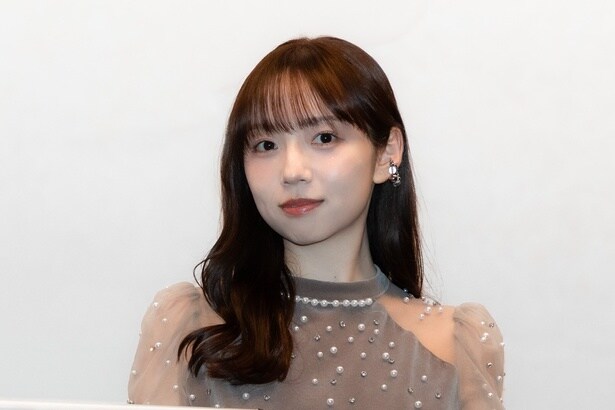 ドラマ「モンテ・クリスト伯」の試写会＆トークイベントに出席した新内眞衣