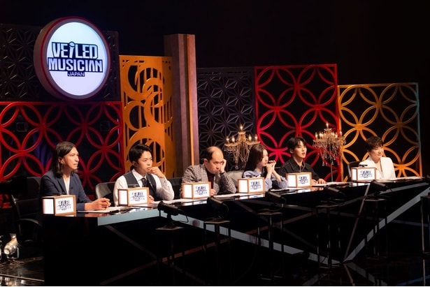 緊張感漂うファイナルの審査風景