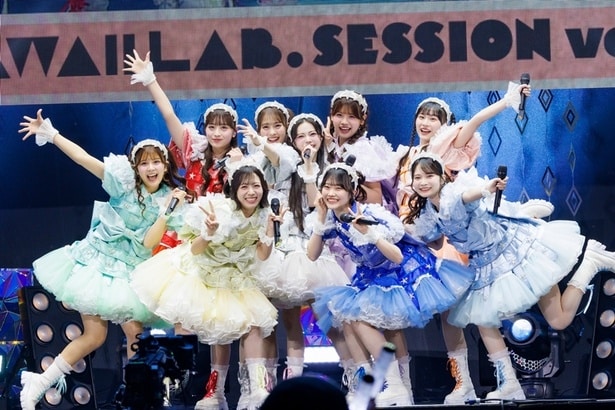 KAWAII LAB.新グループ「MORE STAR」が初パフォーマンス