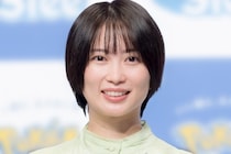 志田未来、すてきな笑顔を浮かべるオフショットに「かわいいしカッコいいし好きです」の声＜ESCAPE＞