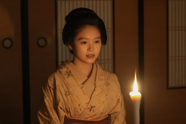 <明日のばけばけ>高石あかり“トキ”が披露する怪談に、トミー・バストウ“ヘブン”は夢中になる