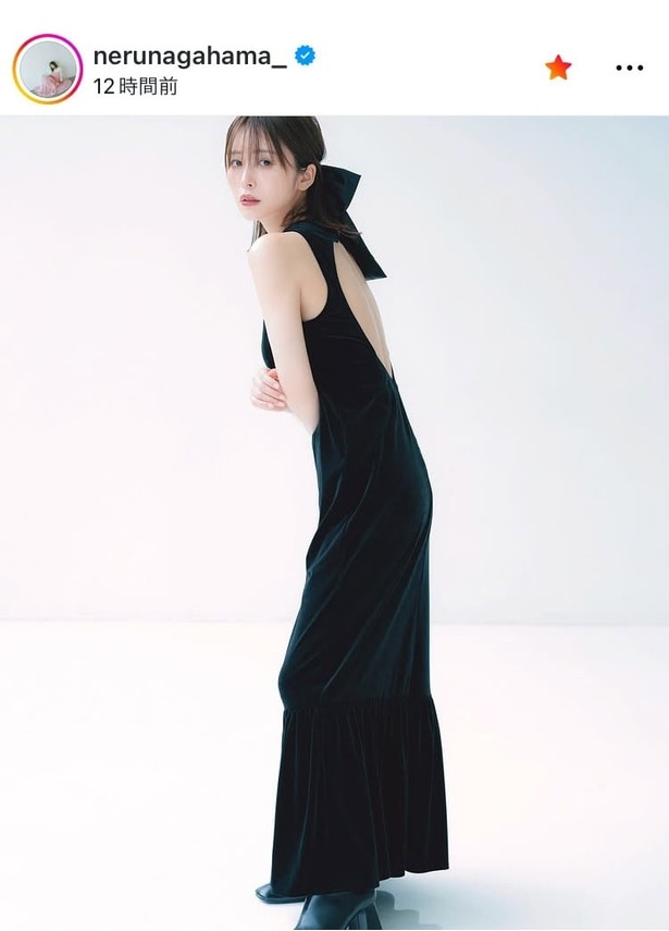 【写真】ノースリーブ&美背中が“抜けている”…長濱ねる、ブラックのバックレスドレス姿