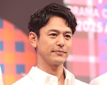 妻夫木聡、最終回サプライズ出演の坂井瑠星騎手&矢作芳人調教師の3ショットに「まさかの矢作先生」＜ザ・ロイヤルファミリー＞