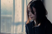 川口春奈“奏”が直面する、大物俳優の性加害と芸能界の闇 妹が語った“あの夜の地獄”とは＜スキャンダルイブ＞