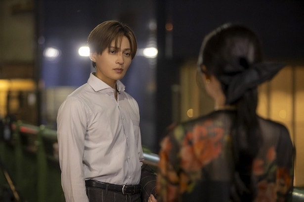 鈴木愛理“愛衣”と八木勇征“旬”がロマンティックな一夜を過ごす 「素敵すぎる」の声<推しが上司になりまして フルスロットル>