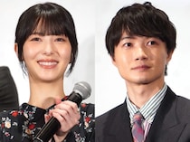 浜辺美波、神木隆之介ら共演者とのオフショットを最終話に合わせ公開　「全部に神木くんが映ってる！」と反響＜もしがく＞