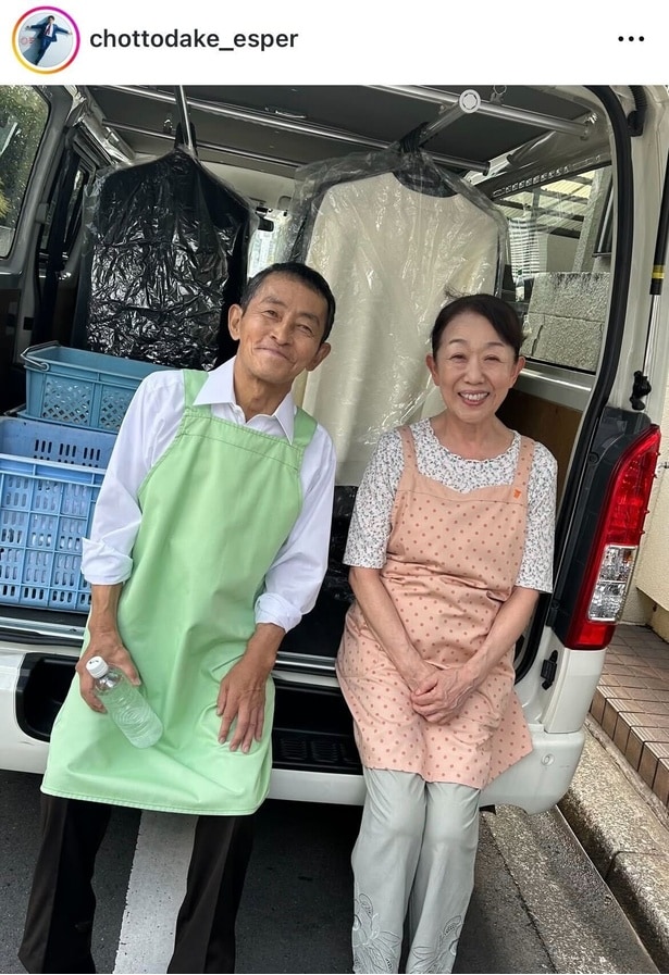 半海一晃&梅沢昌代、隣に座り夫婦さながらの仲睦まじい雰囲気