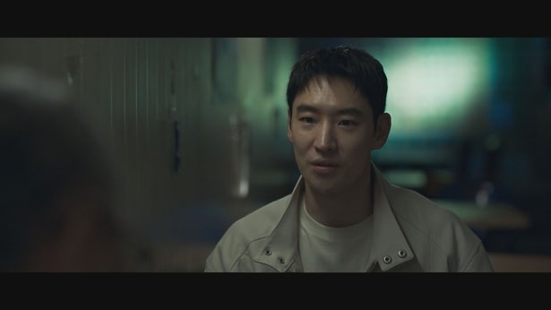 イ・ジェフン“ドギ”、サングラス姿のクールな“本業”タクシードライバー姿に「渋い！」“原点回帰”の胸熱演出も＜復讐代行人3＞