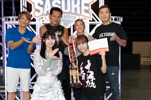 ukka・結城りなと応援メンバーの葵るり、SASUKEレジェンドたち