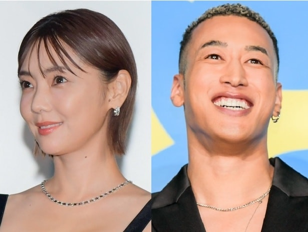 倉科カナ＆関口メンディー＆阿久津仁愛、撮影の合間にお茶目なポーズをするオフショットに「かわいい3ショットですね」と反響＜コーチ＞