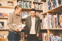 太田光が名優・柄本明に「出てこれました？」　深い演劇論のなかで飛び出した志村けんの“怖さ”＜太田光のテレビの向こうで＞