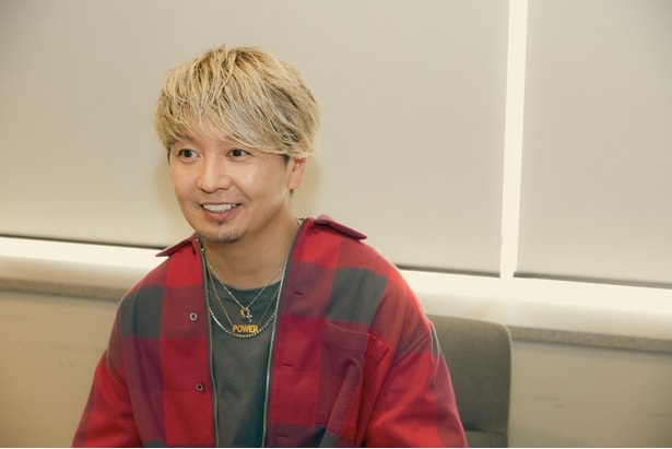 SHOCK EYE(湘南乃風)が、著書『目の前にいる人を幸せにすることから始めよう』に込めた想いを語った