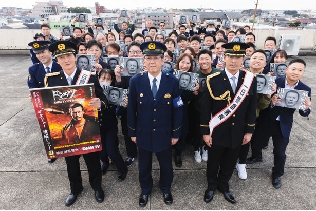 本宮泰風(写真左)と伊藤英明(写真右)