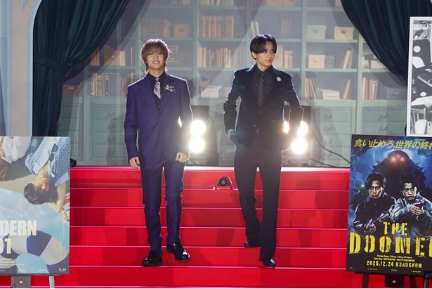 プレミアイベントのレッドカーペットに登場した永瀬廉、高橋海人