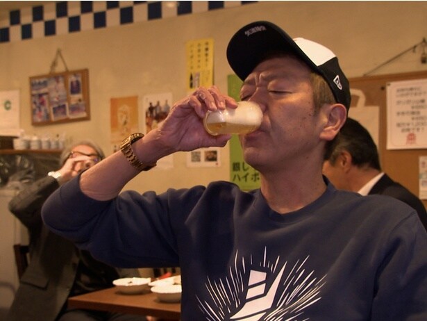 RKK熊本放送近くの「燕燕」で一杯飲る玉袋筋太郎