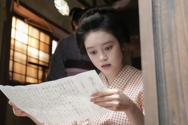 銀二郎(寛一郎)からの手紙に心が揺れるトキ(高石あかり)＜ばけばけ＞