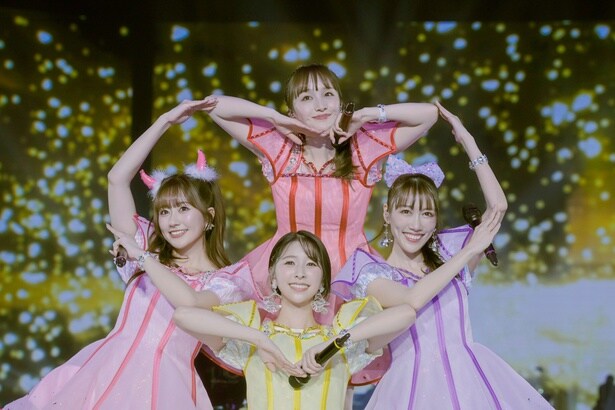 ももクロが15回目となる冬のワンマンライブ“ももクリ”を開催「みんなの笑顔が何よりもクリスマスプレゼントです」