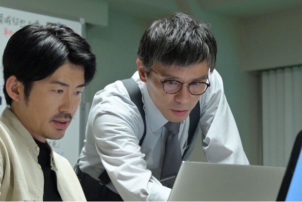 「週刊千石」は、久保塚の独占告白記事を急ピッチで作成