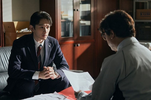 「連続ドラマW　池井戸潤スペシャル『かばん屋の相続』」第1話「十年目のクリスマス」より