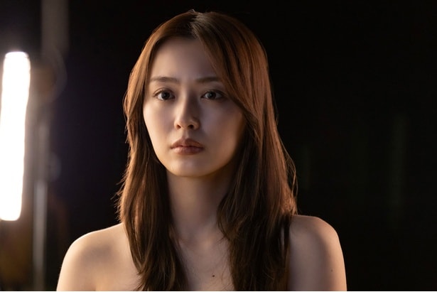 内田理央らどん底に落ちた男女が見せるノンストップサスペンスのメイキングフォト公開＜略奪奪婚＞