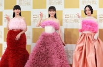 Perfume、華やかなドレスをまとい“コールドスリープ”前のステージに意気込み「私たちらしく楽しめたらいいな」＜紅白リハ＞
