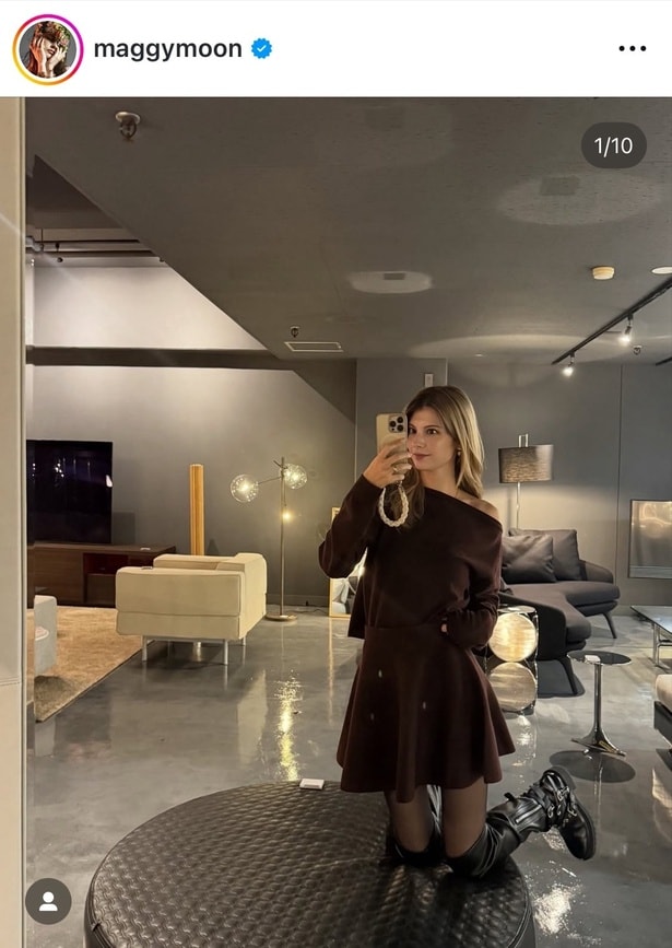  【写真】ロングブーツ×ミニスカの美スタイルコーデ