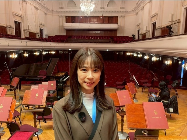 鈴木唯アナ、ポーランド首都ワルシャワを巡る　5年に一度の「ショパン国際ピアノ・コンクール」裏側も＜World Buzz Channel＞