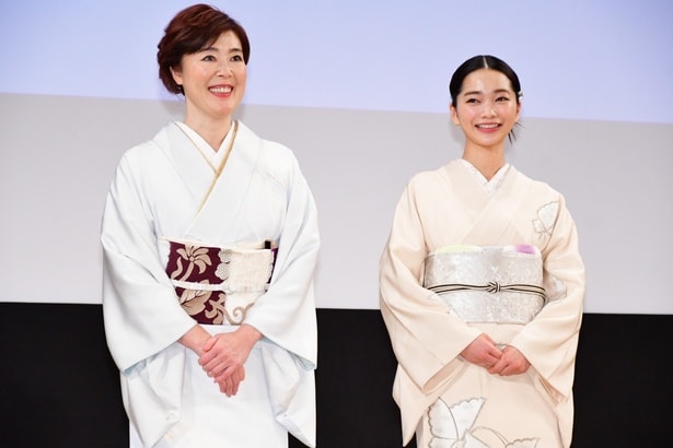 寺島しのぶ＆見上愛、映画『国宝』歌舞伎座上映に感慨「一生忘れない」奇跡の大晦日