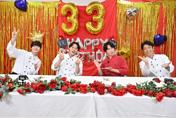 Snow Man宮舘涼太&深澤辰哉、誕生日を迎えた磯村勇斗を喜ばせようと数々のサプライズを仕掛ける<黄金のワンスプーン!>