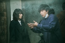 “汚すぎるトイレ”に、のんも絶句『MISS KING / ミス・キング』冒頭1分55秒を映像公開　生きた虫も投入されたこだわりのセット