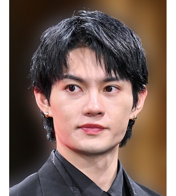 佐野勇斗が「プロデュースかな?」桜田ひよりとの犬ダンス動画に「カップルみたい!」の声<ESCAPE>