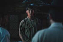 “ワイルド”ロウンに視聴者騒然「本当に別人！」ダイナミックな回し蹴りアクションにも反響＜濁流＞