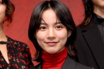 のん、女性棋士を目指す役で駒さばきを特訓「ごはんを食べているときもテレビを見ているときも」