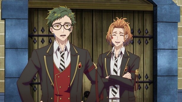 ハーツラビュル寮の三年生、トレイ・クローバー(cv.鈴木崚汰)とケイト・ダイヤモンド(cv.小林竜之)