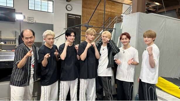 DXTEEN、瞬発力と格好良さを競うパルクール対決で奮闘「頭が回らなかった」“決め顔”に苦戦＜DXTEEN ガムシャRush！＞