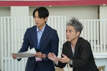 NEWS・小山慶一郎、ムロツヨシ主演SPドラマで“チャラい”マネージャー役「憎めないやつを目指して…」＜うち弁＞