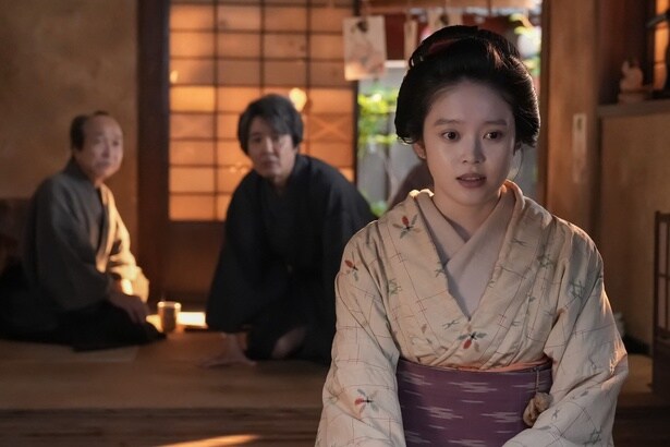 ＜ばけばけ＞高石あかり“トキ”、婚約を家族に伝えられず…トミー・バストウ“ヘブン”との間にも漂う気まずさ