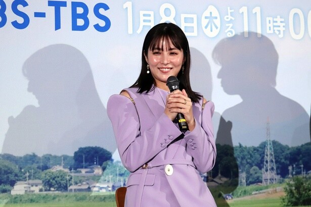 沢樹結女美役を演じる石川恋