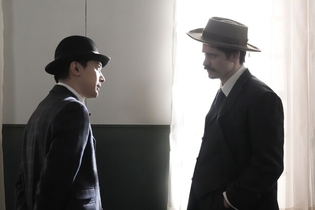 錦織(吉沢亮)は友人としてヘブン(トミー・バストウ)とトキ(高石あかり)に優しく寄り添う＜ばけばけ＞